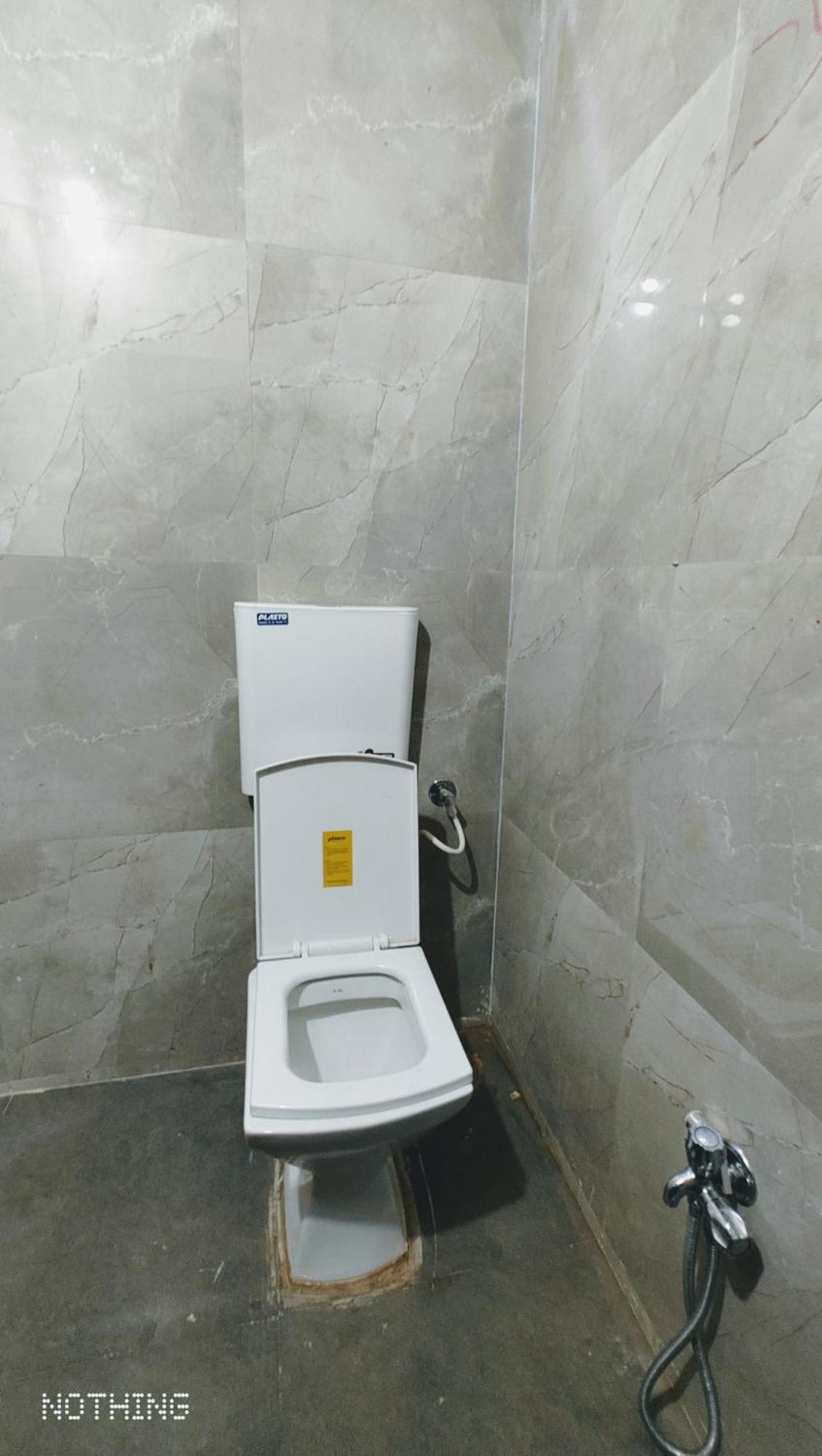 Aadishkti Bhakt Nivas Hotel Tuljapur Exterior photo